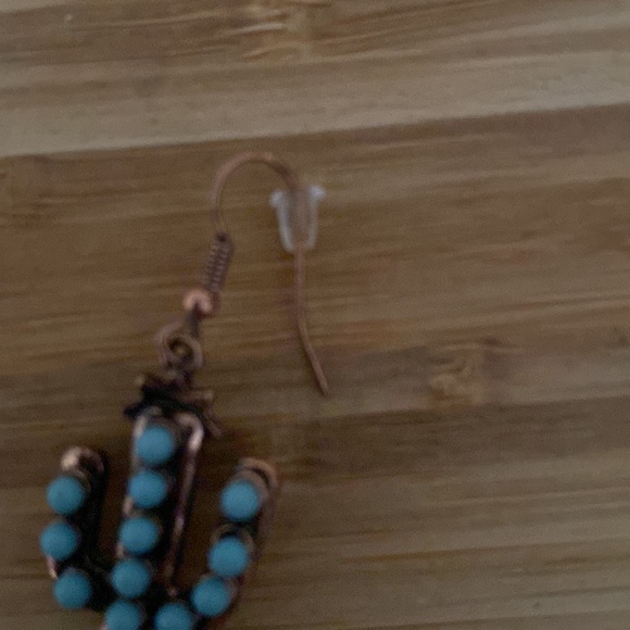 NWOT fun cactus shaped turquoise & copper colored Southwestern earrings - Picture 6 of 7